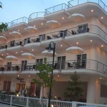 Christina Hotel Olympiakí Aktí Kültér fotó